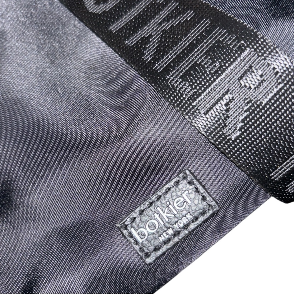 Botkier Back Pack - Picture 3 of 3
